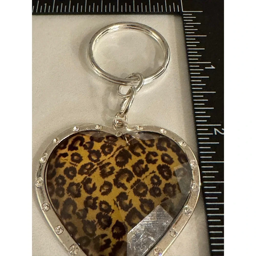 Leopard Print‎ Heart Keychain Silver Tone Rhinestone Accent Charm Key Ring